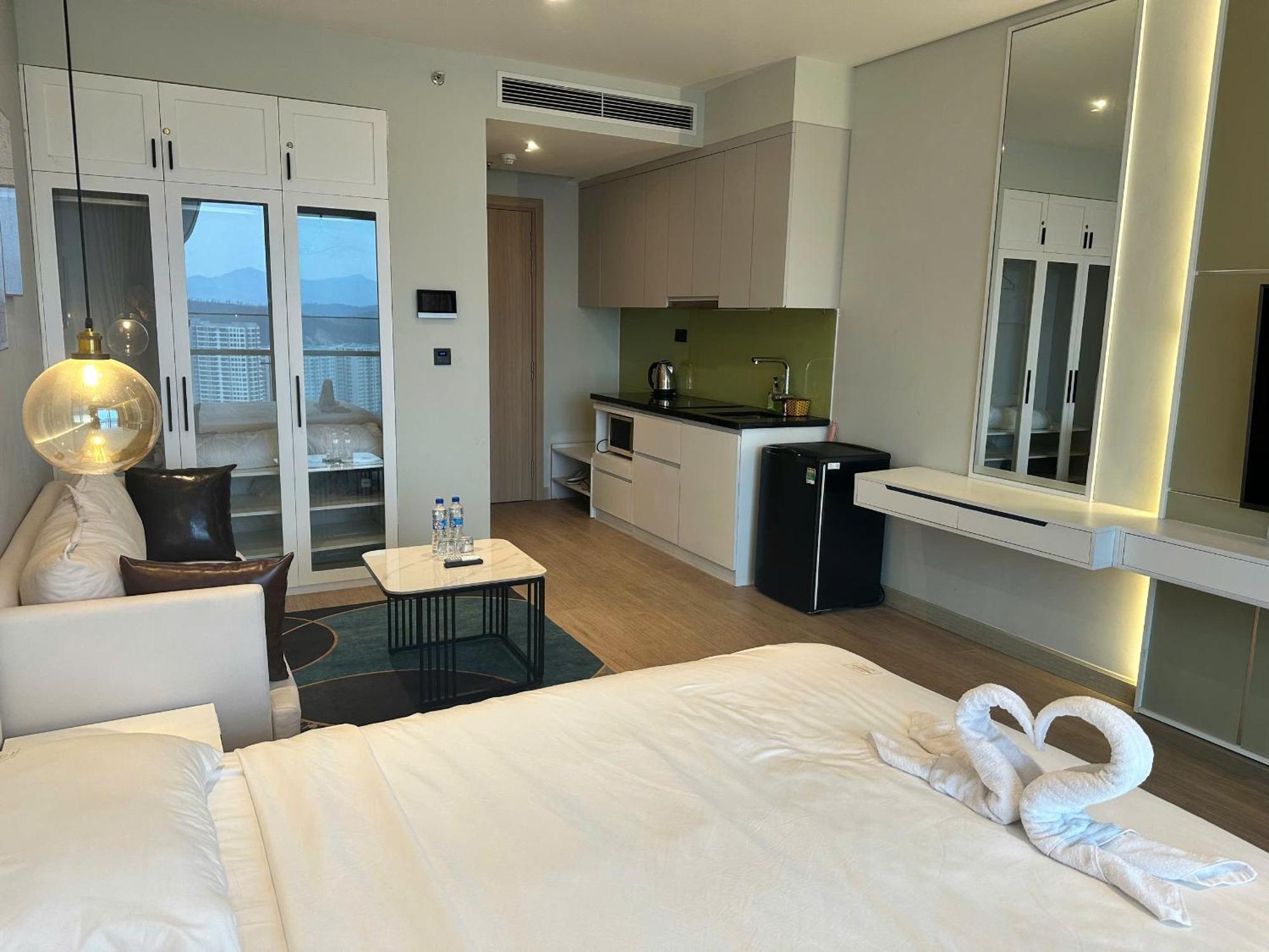 Comzy Ha Long Homestay Exterior foto